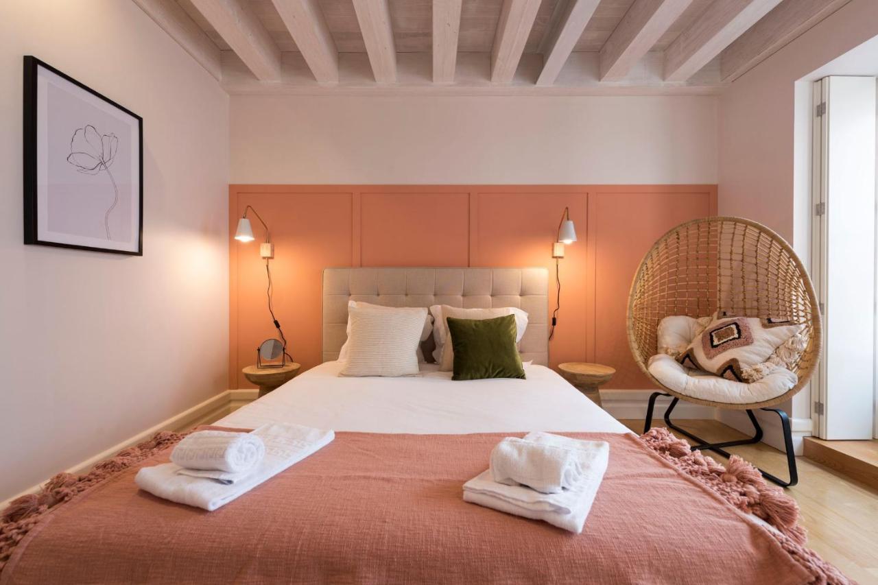 Mouzinho Luxury 3Br Flat L 5 Min Walk To Ribeira By Lovelystay Porto Luaran gambar