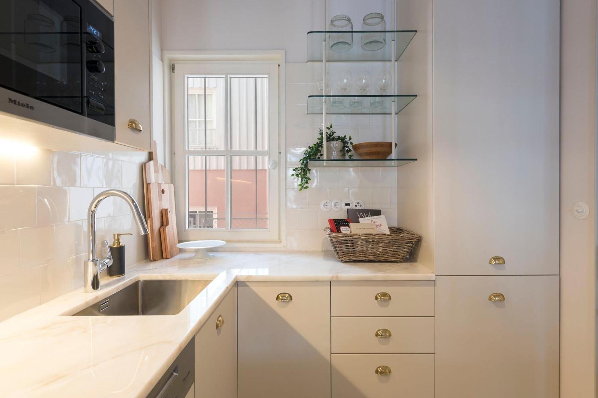 Mouzinho Luxury 3Br Flat L 5 Min Walk To Ribeira By Lovelystay Porto Luaran gambar